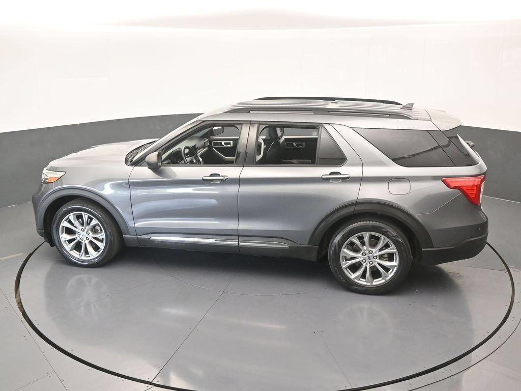 Used 2021 Ford Explorer XLT w/ Equipment Group 202A RWD image 47