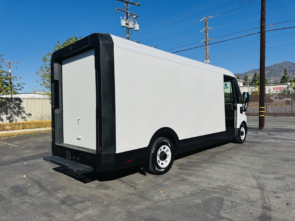 Used 2024 Chevrolet Brightdrop 600 w/ Commercial Equipment Package AWD/4WD image 27