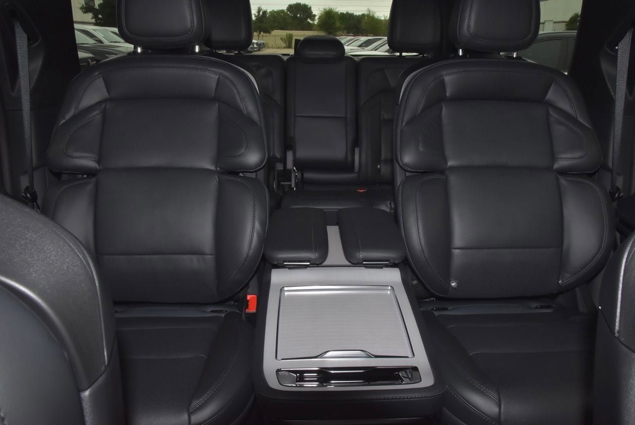 New 2026 Lincoln Navigator Reserve AWD/4WD image 22