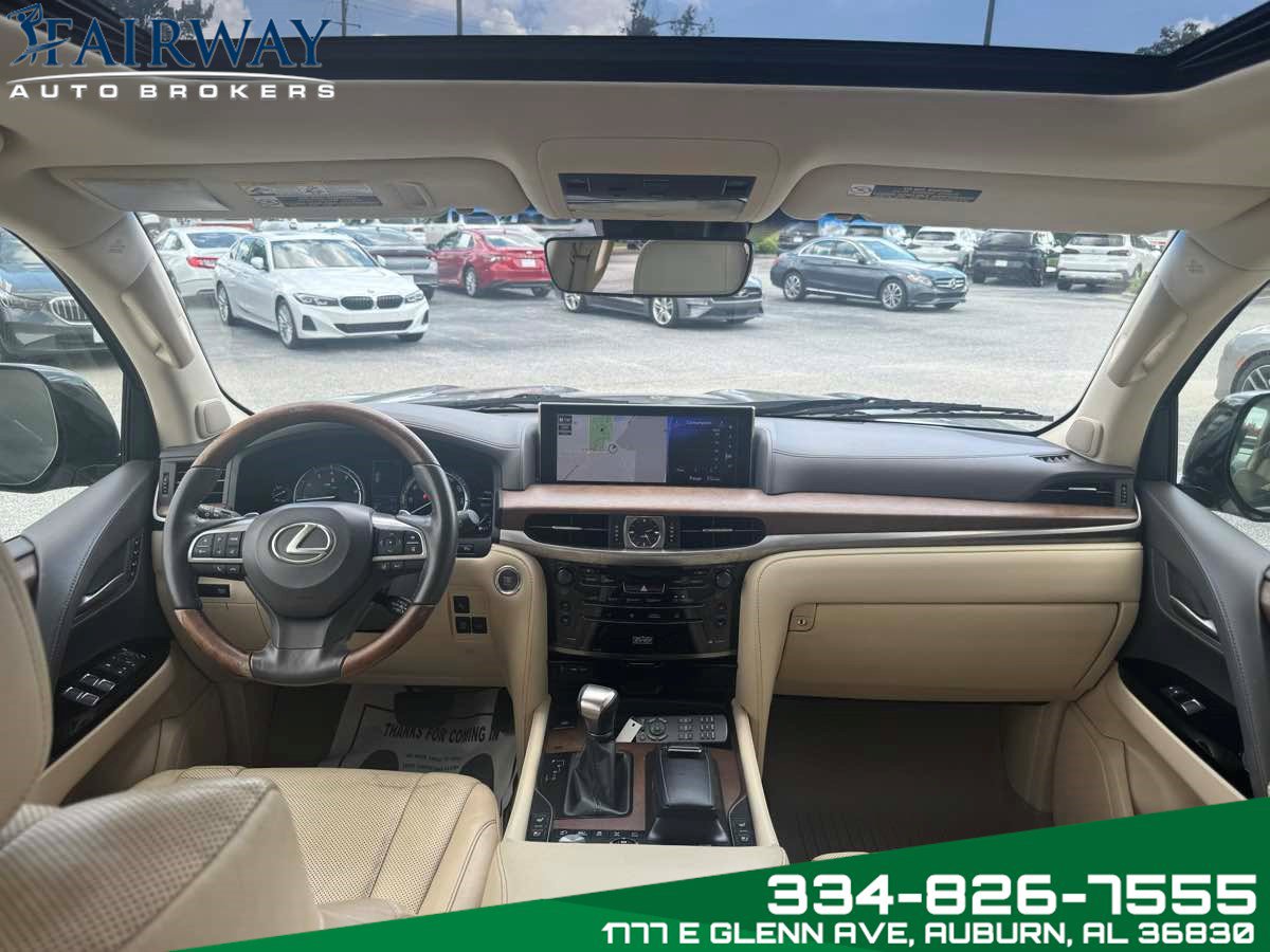 Used 2016 Lexus LX 570 4WD w/ Luxury Package image 15