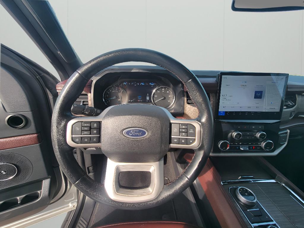 Used 2024 Ford Expedition Max Limited image 14