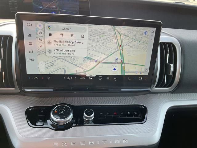 Used 2025 Ford Expedition Max Active image 35