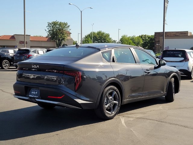 New 2026 Kia K4 FWD image 5