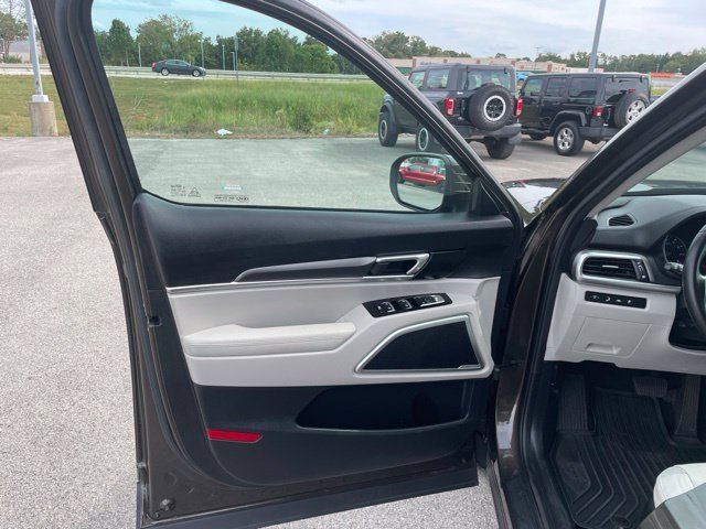 Used 2020 Kia Telluride S FWD image 20