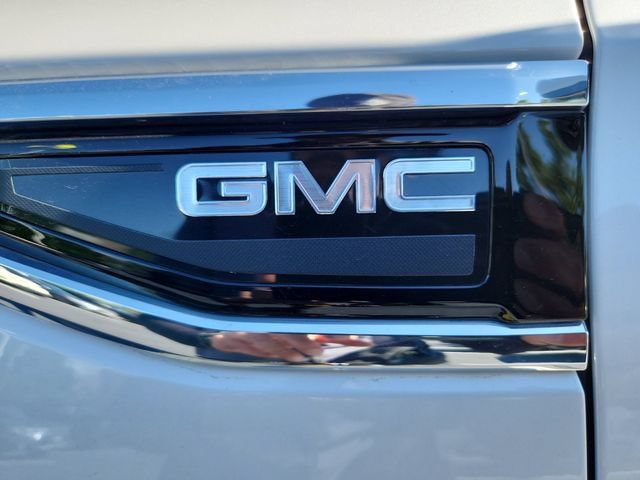 Used 2022 GMC Yukon XL SLT w/ SLT Luxury Package AWD/4WD image 23
