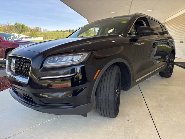 Used 2023 Lincoln Nautilus Reserve w/ Monochromatic Package AWD/4WD image 7