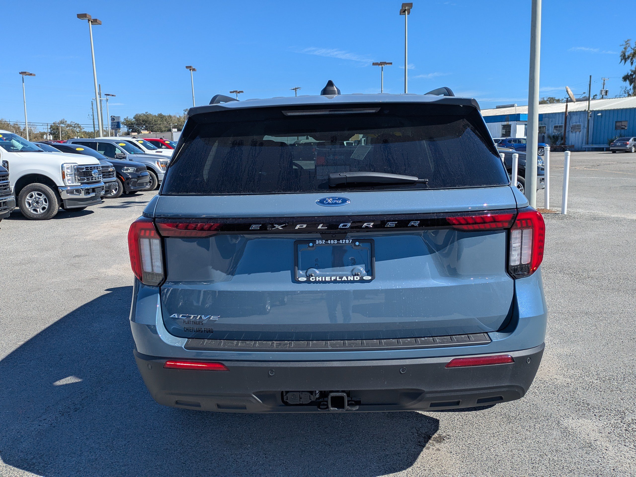 New 2026 Ford Explorer Active RWD image 4