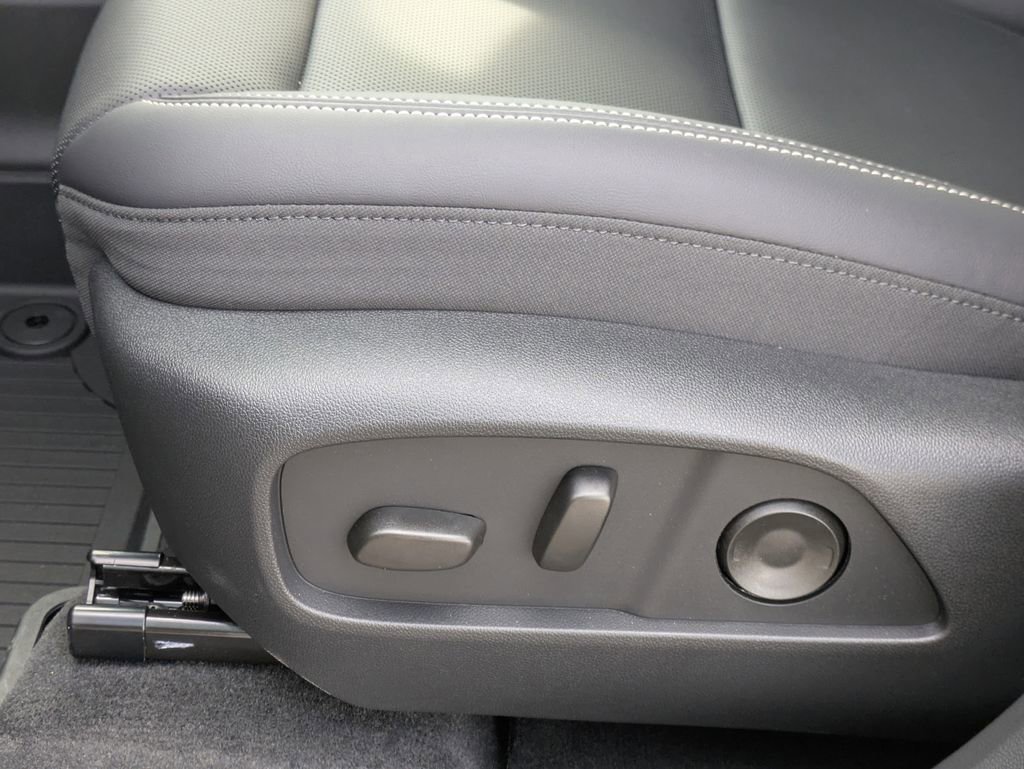 New 2026 GMC Terrain Elevation w/ Elevation Premium Package image 22