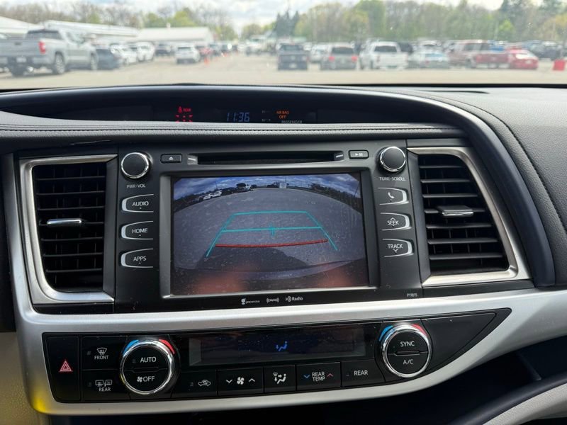 Used 2019 Toyota Highlander Plus image 14