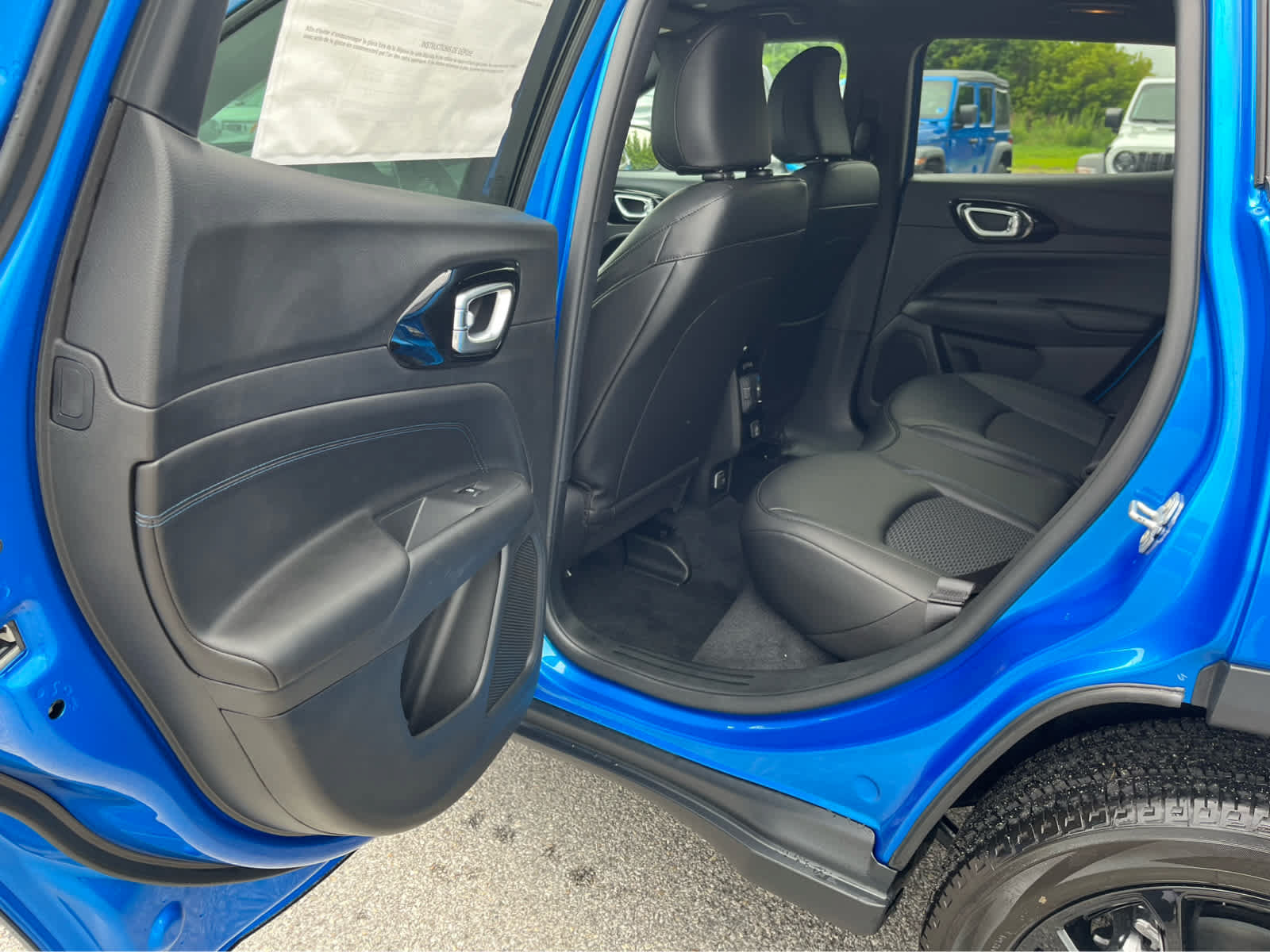 New 2026 Jeep Compass Latitude AWD/4WD image 19