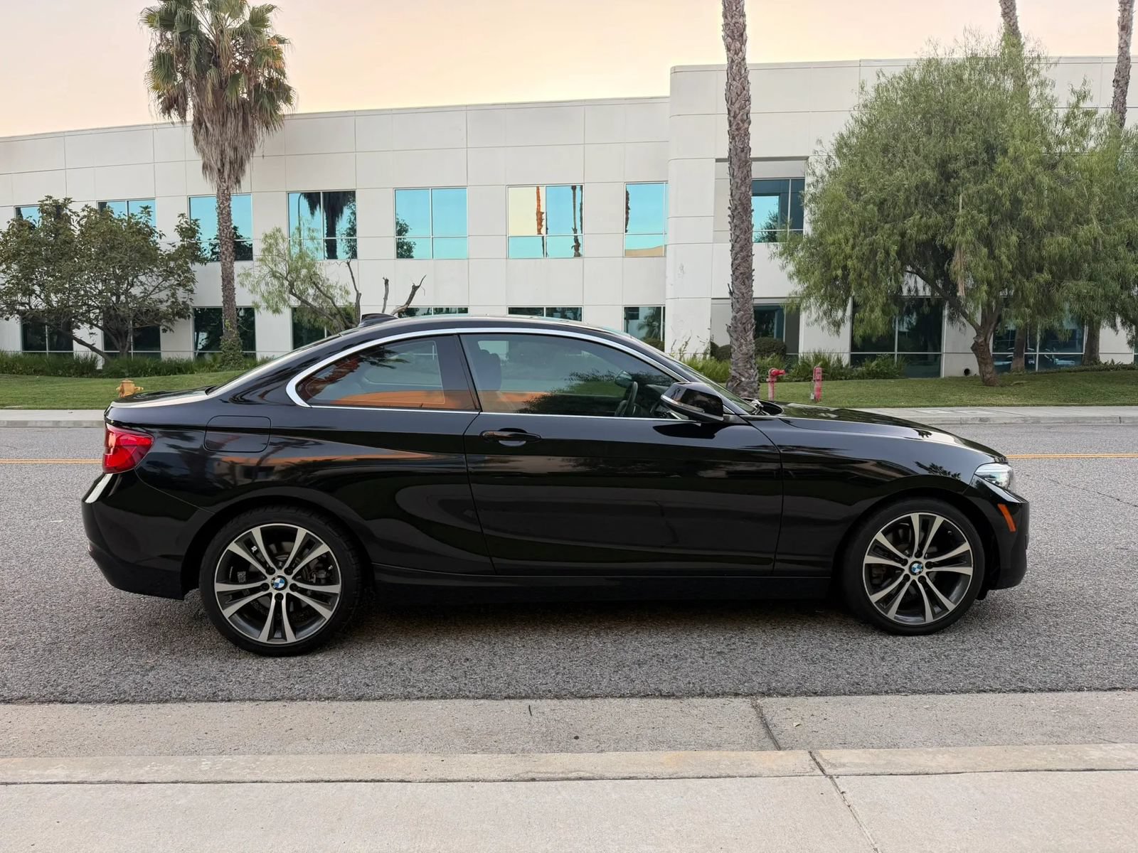 Used 2018 BMW 230i Coupe RWD image 4