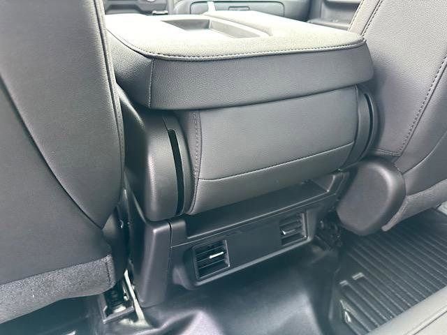 New 2024 GMC Sierra 3500 Pro w/ Convenience Package image 18