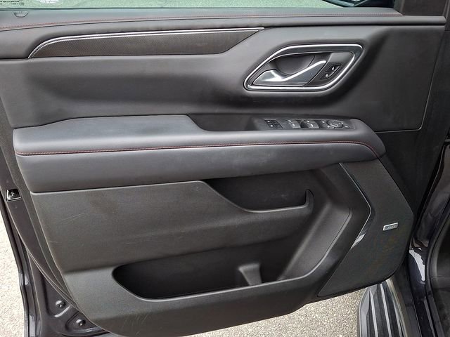 Used 2022 Chevrolet Suburban RST w/ Sport Performance Package image 10