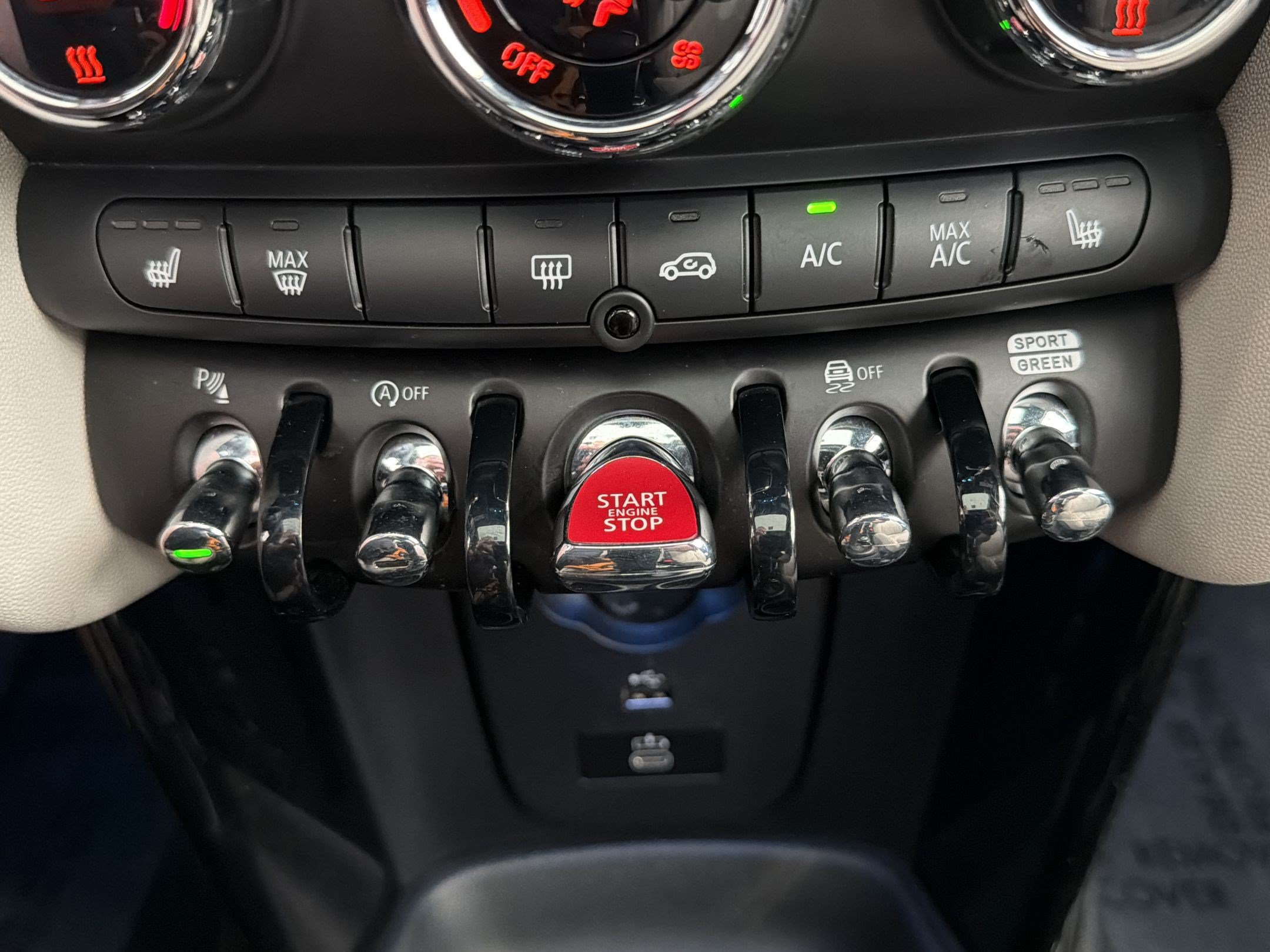 Certified 2024 MINI Cooper S FWD image 18