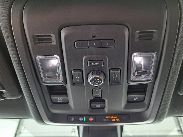 Used 2021 GMC Yukon SLT w/ SLT Premium Package AWD/4WD image 20