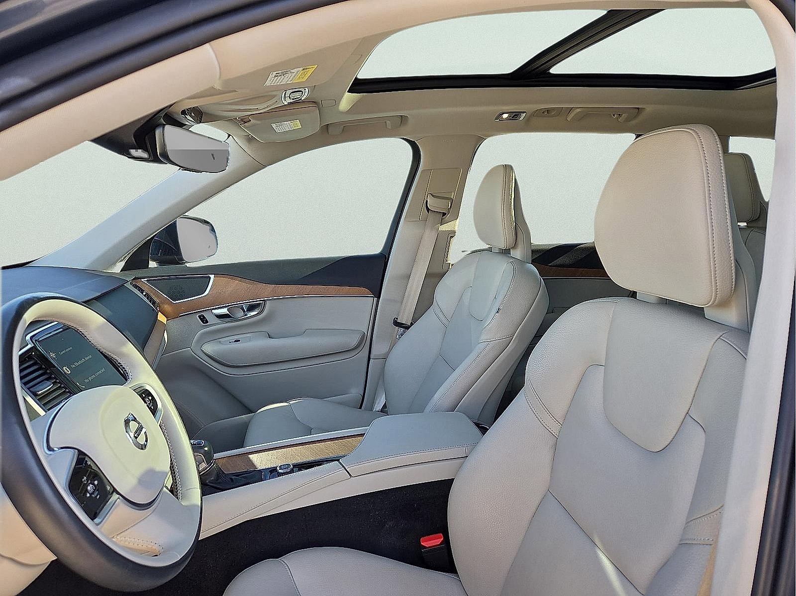 Used 2021 Volvo XC90 T6 Momentum w/ Advanced Package image 14