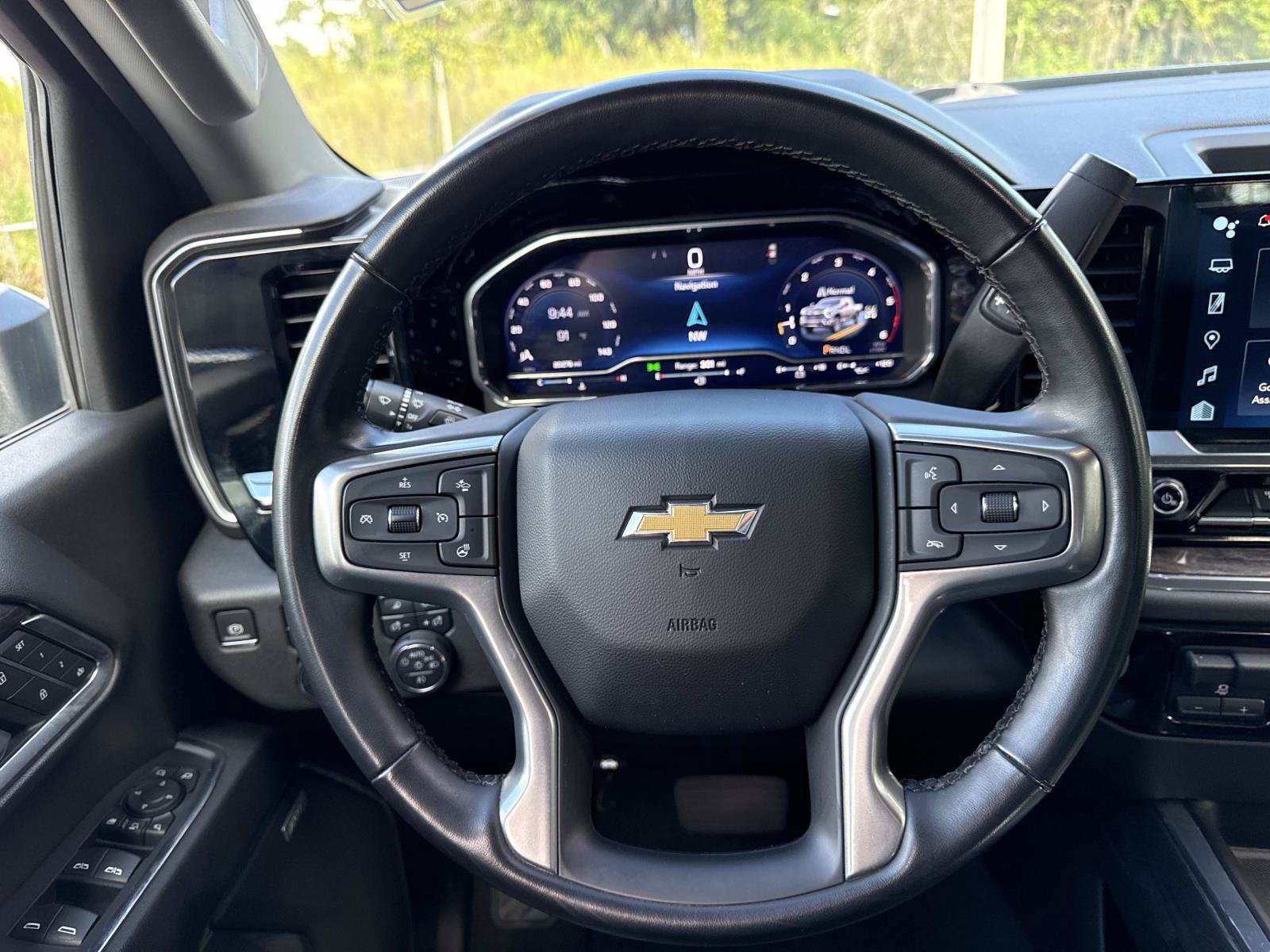 Used 2024 Chevrolet Silverado 3500 LTZ w/ LTZ Convenience Package AWD/4WD image 14