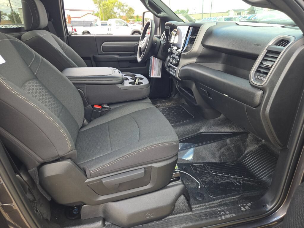 New 2026 RAM 5500 Tradesman AWD/4WD image 5