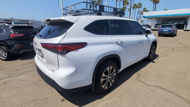 Used 2023 Toyota Highlander XLE image 8
