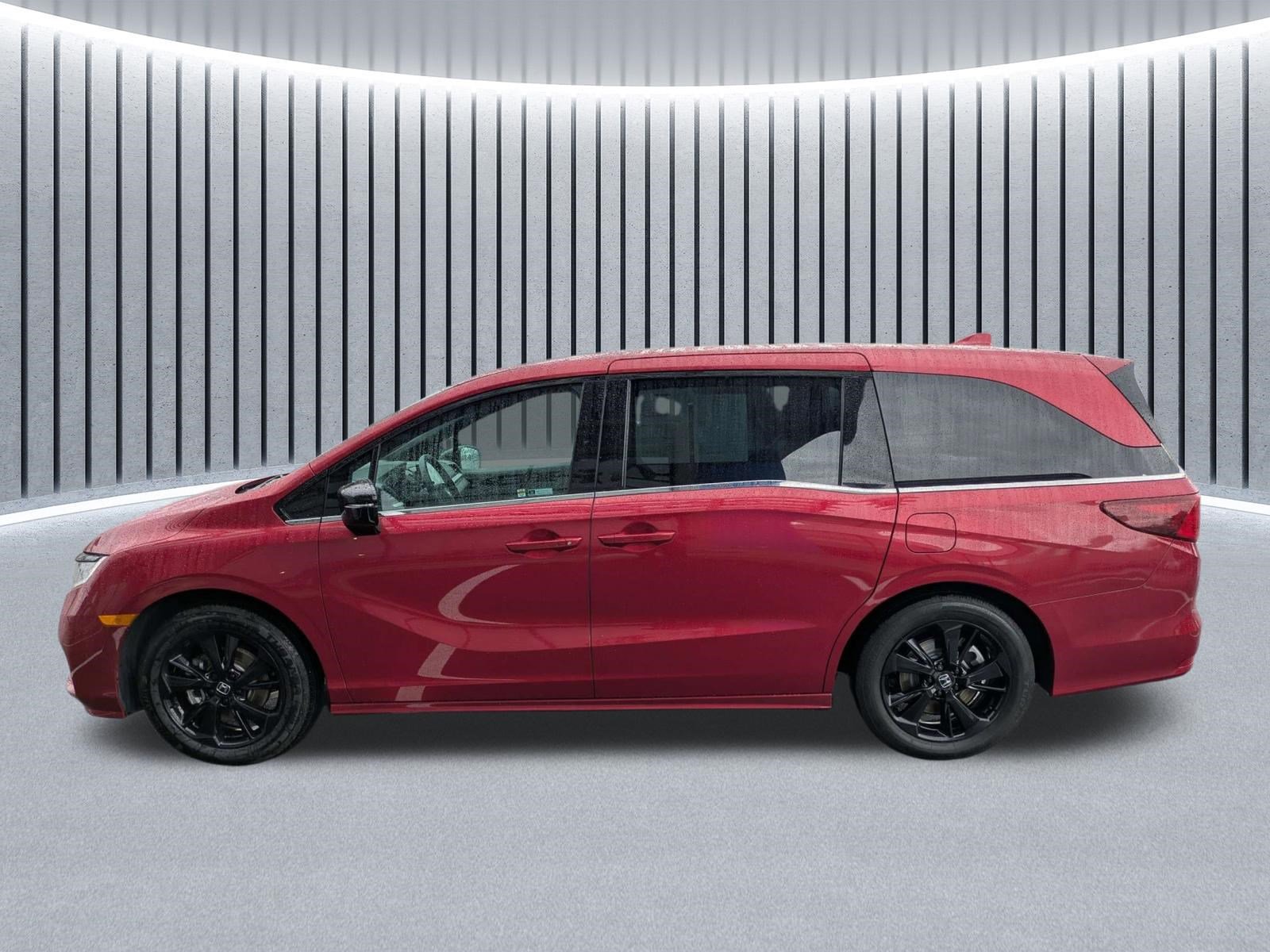 Certified 2024 Honda Odyssey Sport image 10