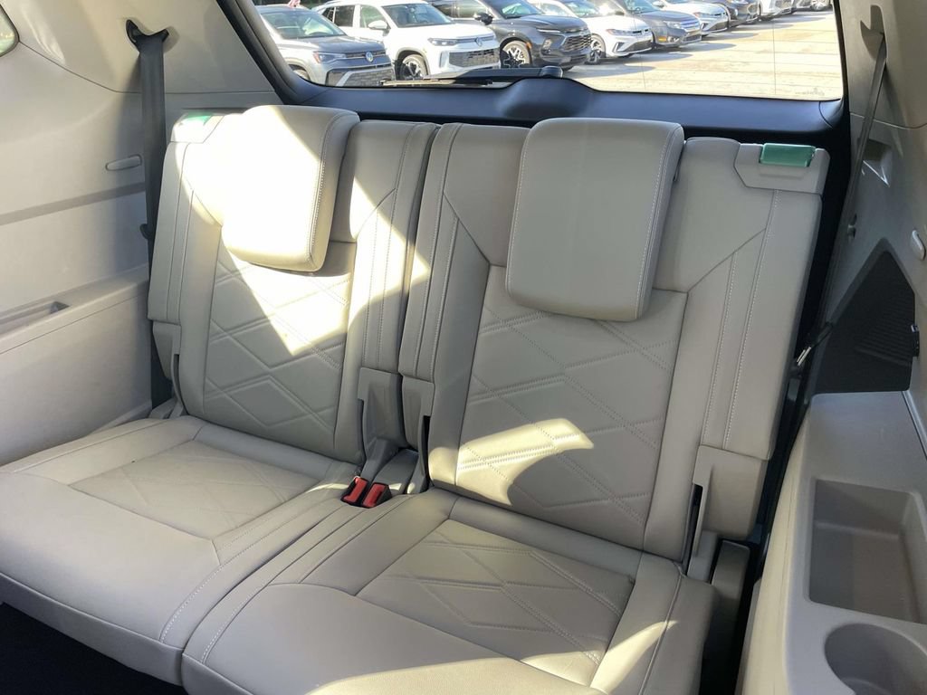 Certified 2024 Volkswagen Atlas SE FWD image 16
