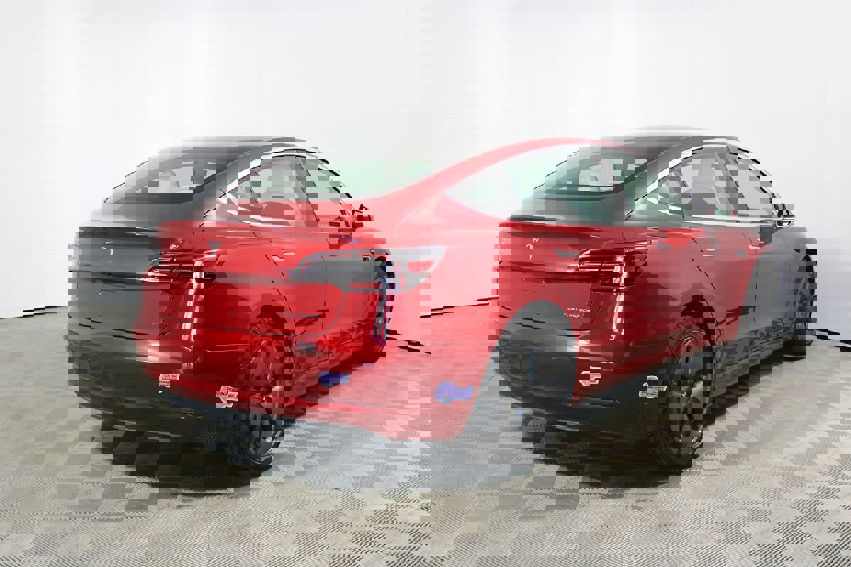 Used 2018 Tesla Model 3 Performance image 32