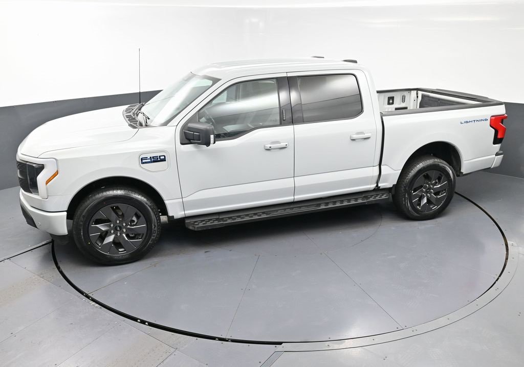 Used 2024 Ford F150 Lightning Flash w/ Max Trailer Tow Package image 46