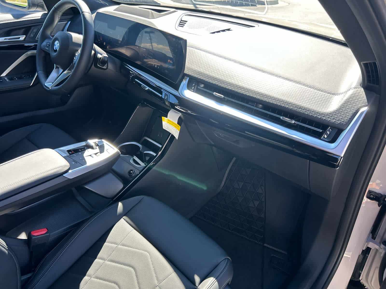 Used 2026 BMW X2 xDrive28i w/ Technology Package image 15