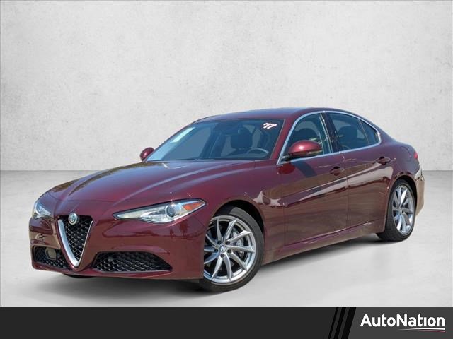 Used 2017 Alfa Romeo Giulia image 1