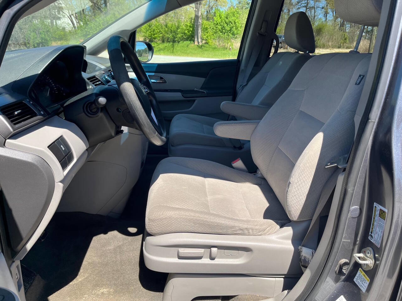 Used 2014 Honda Odyssey LX image 9