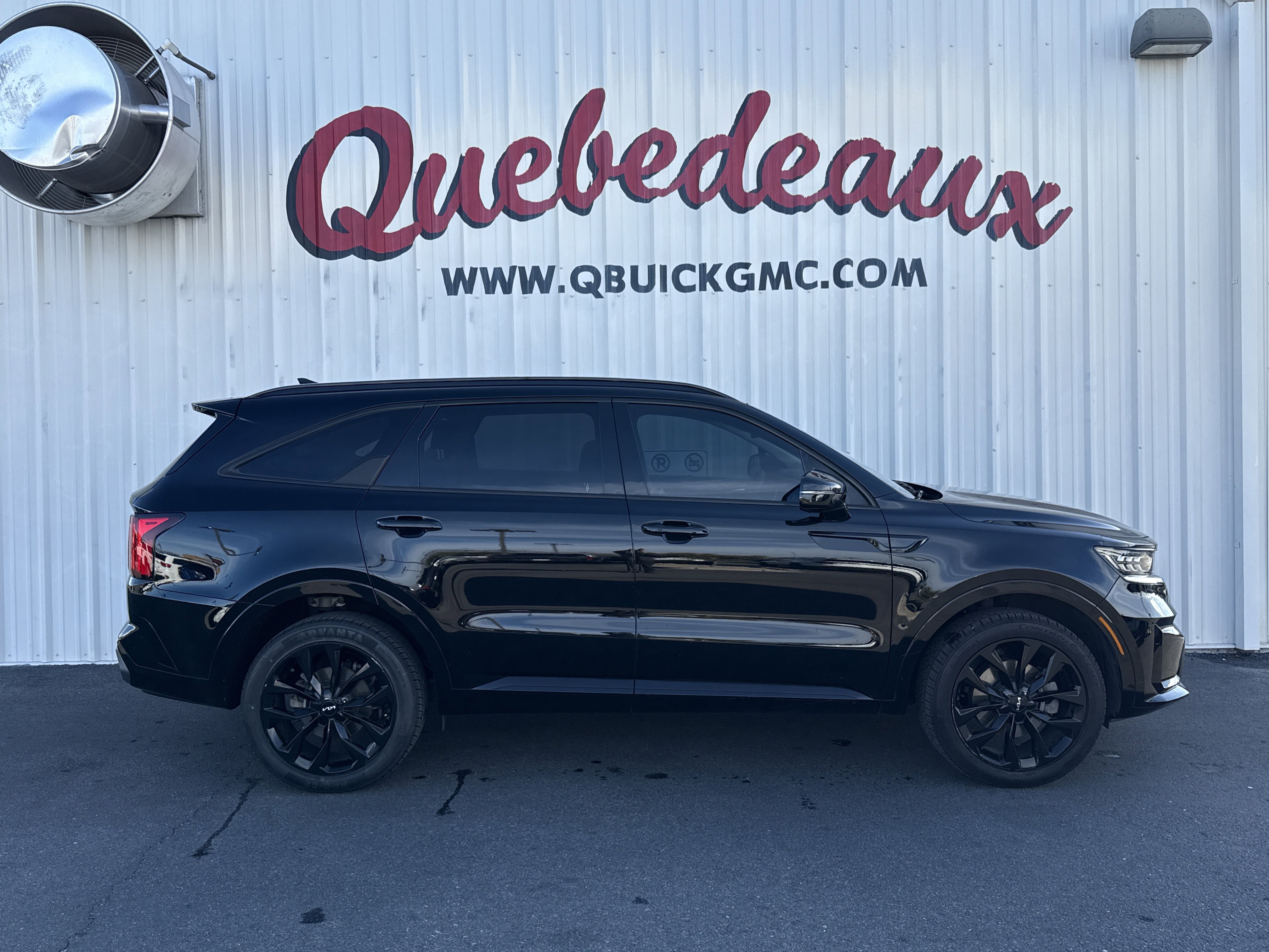 Used 2023 Kia Sorento SX image 16