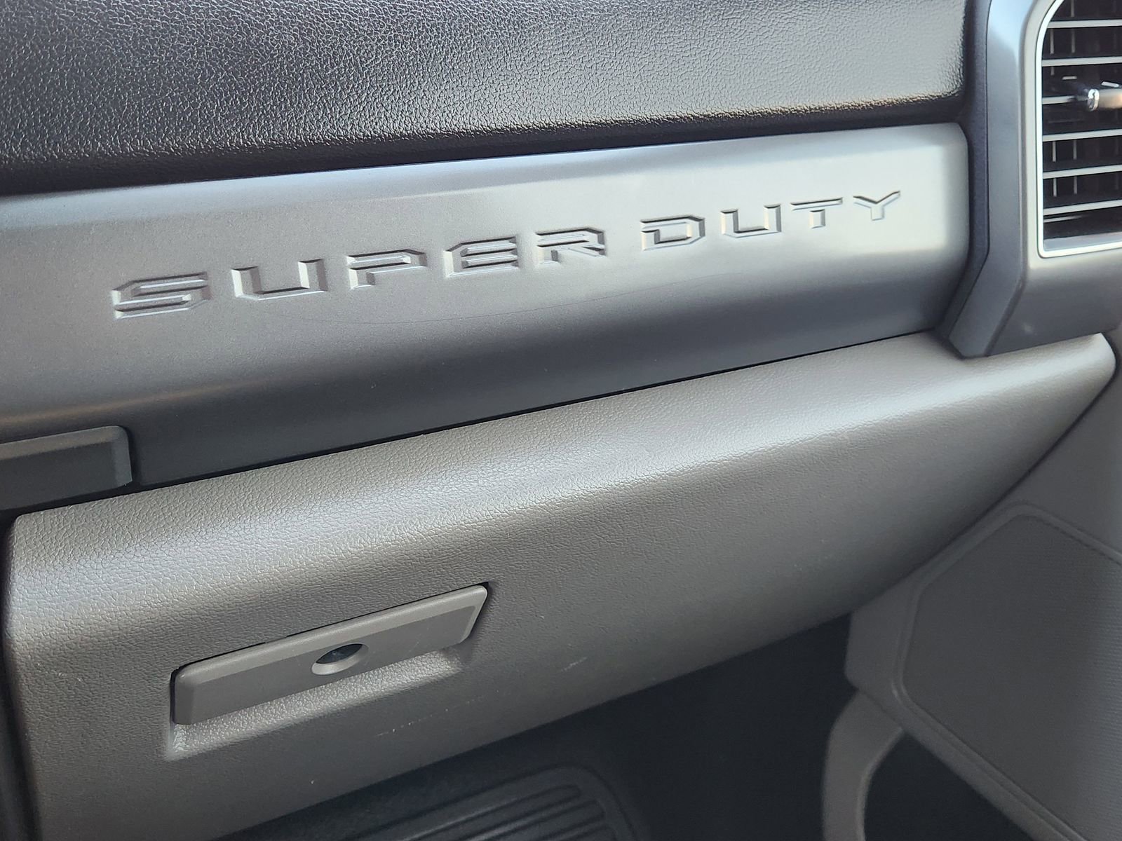 Used 2019 Ford F250 XLT w/ XLT Value Package image 24