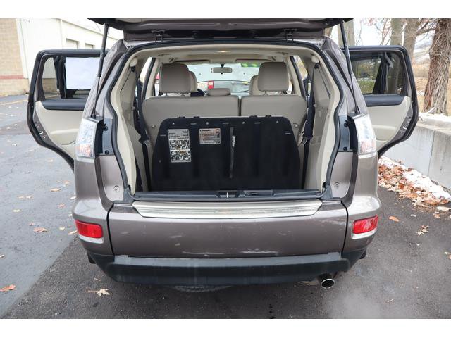 Used 2011 Mitsubishi Outlander SE image 15