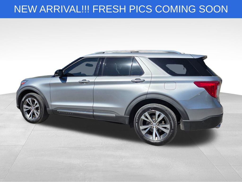 Used 2020 Ford Explorer Platinum w/ Premium Technology Package AWD/4WD image 4