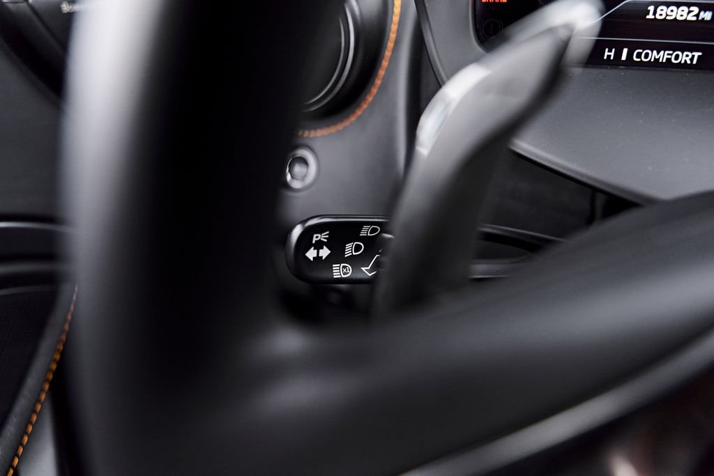Used 2025 McLaren 750S Spider RWD image 58