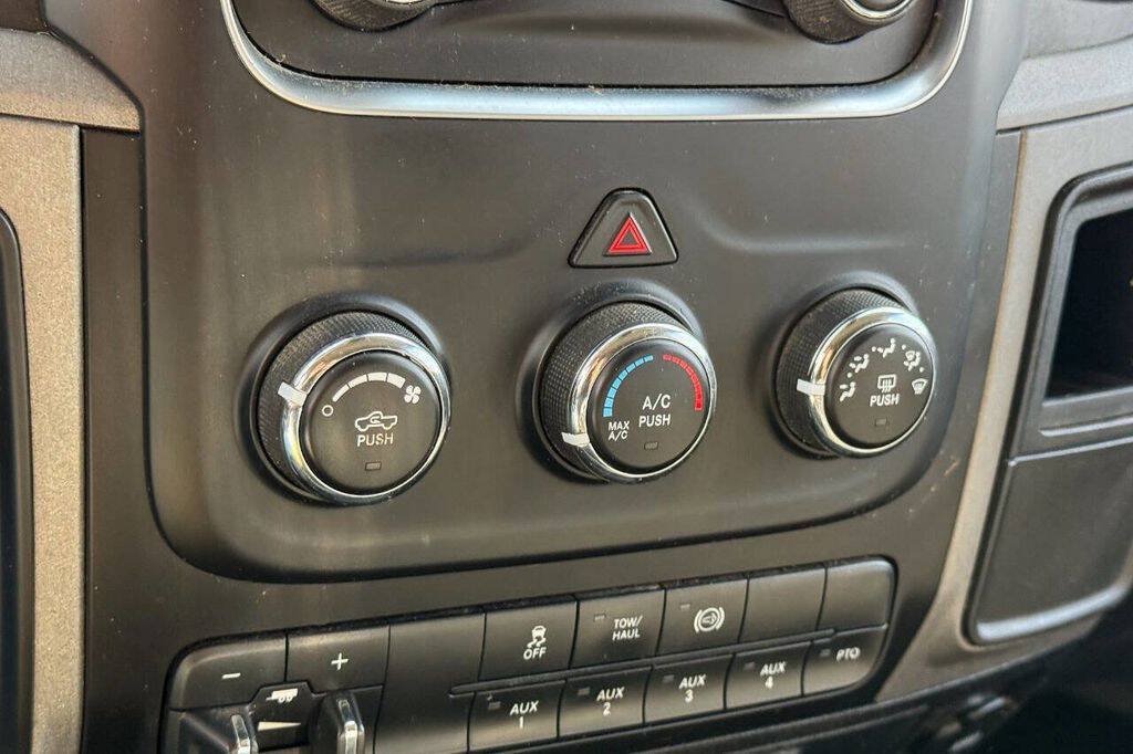 Used 2016 RAM 5500 Tradesman w/ Max Tow Package AWD/4WD image 20