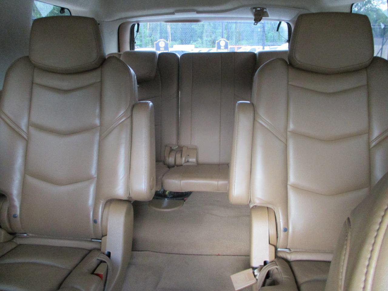 Used 2016 Cadillac Escalade Platinum image 20