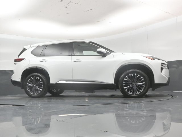 Used 2024 Nissan Rogue Platinum FWD image 53