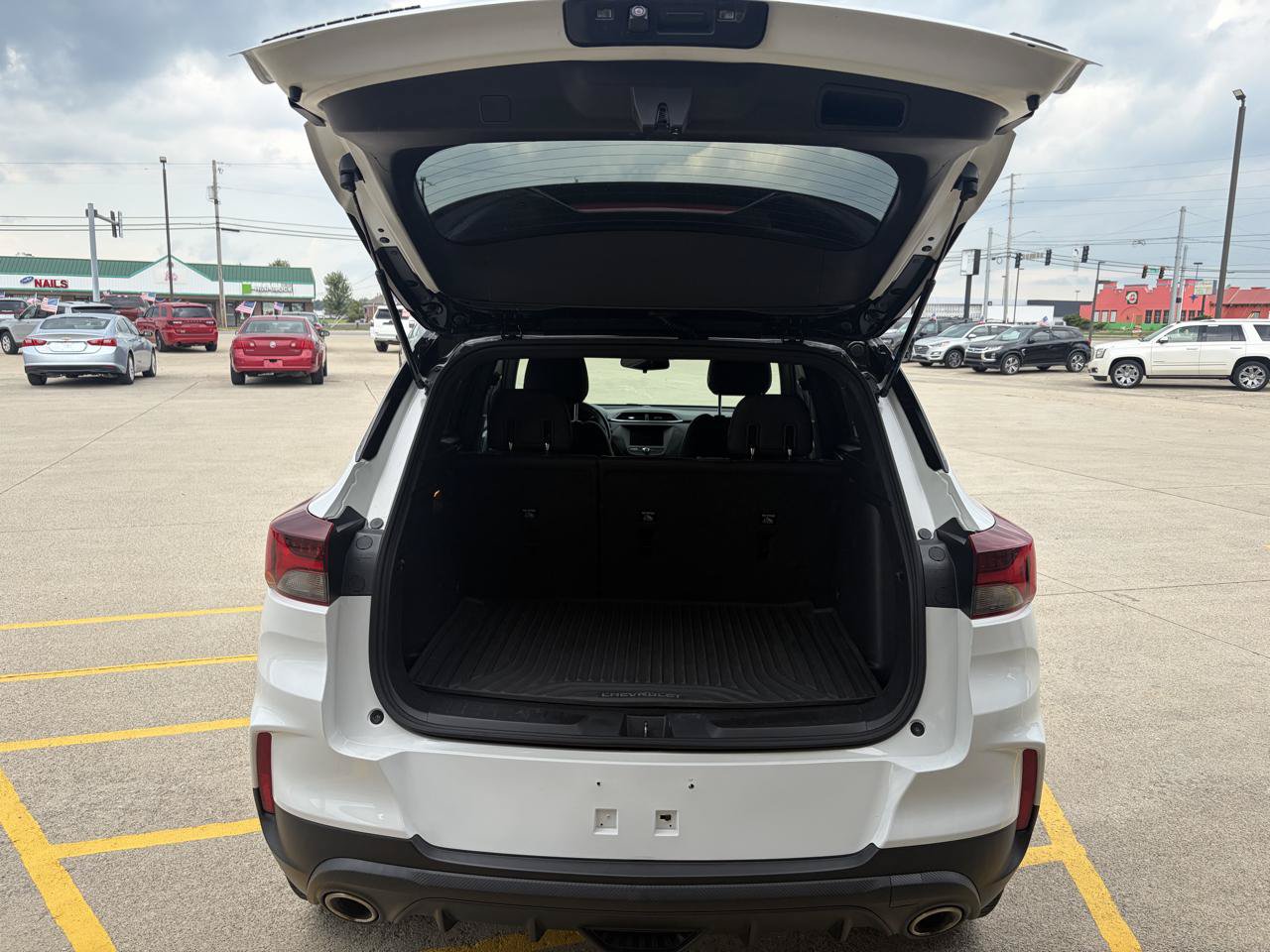 Used 2022 Chevrolet TrailBlazer RS FWD image 11