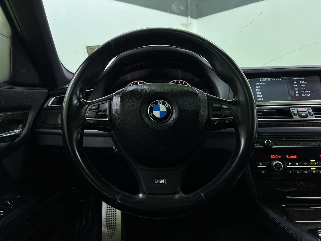 Used 2012 BMW 750i RWD image 19