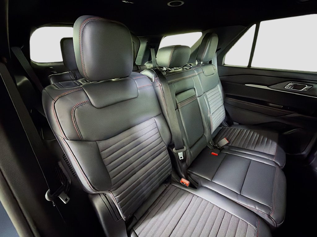 New 2026 Ford Explorer ST-Line RWD image 29