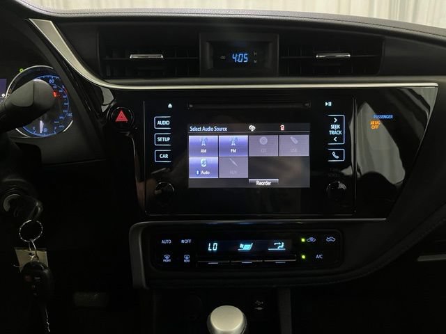Certified 2019 Toyota Corolla SE w/ Carpet Mat Package (TMS) FWD image 17