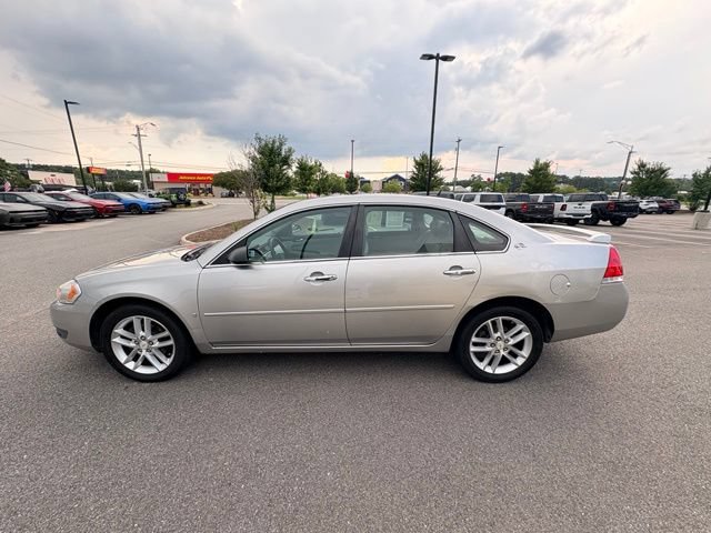 Used 2008 Chevrolet Impala LTZ FWD image 2