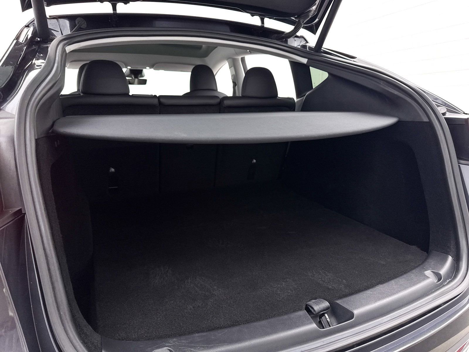 Used 2024 Tesla Model Y Performance image 35