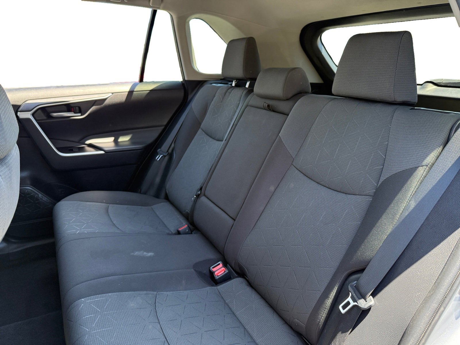 Used 2022 Toyota RAV4 XLE image 13