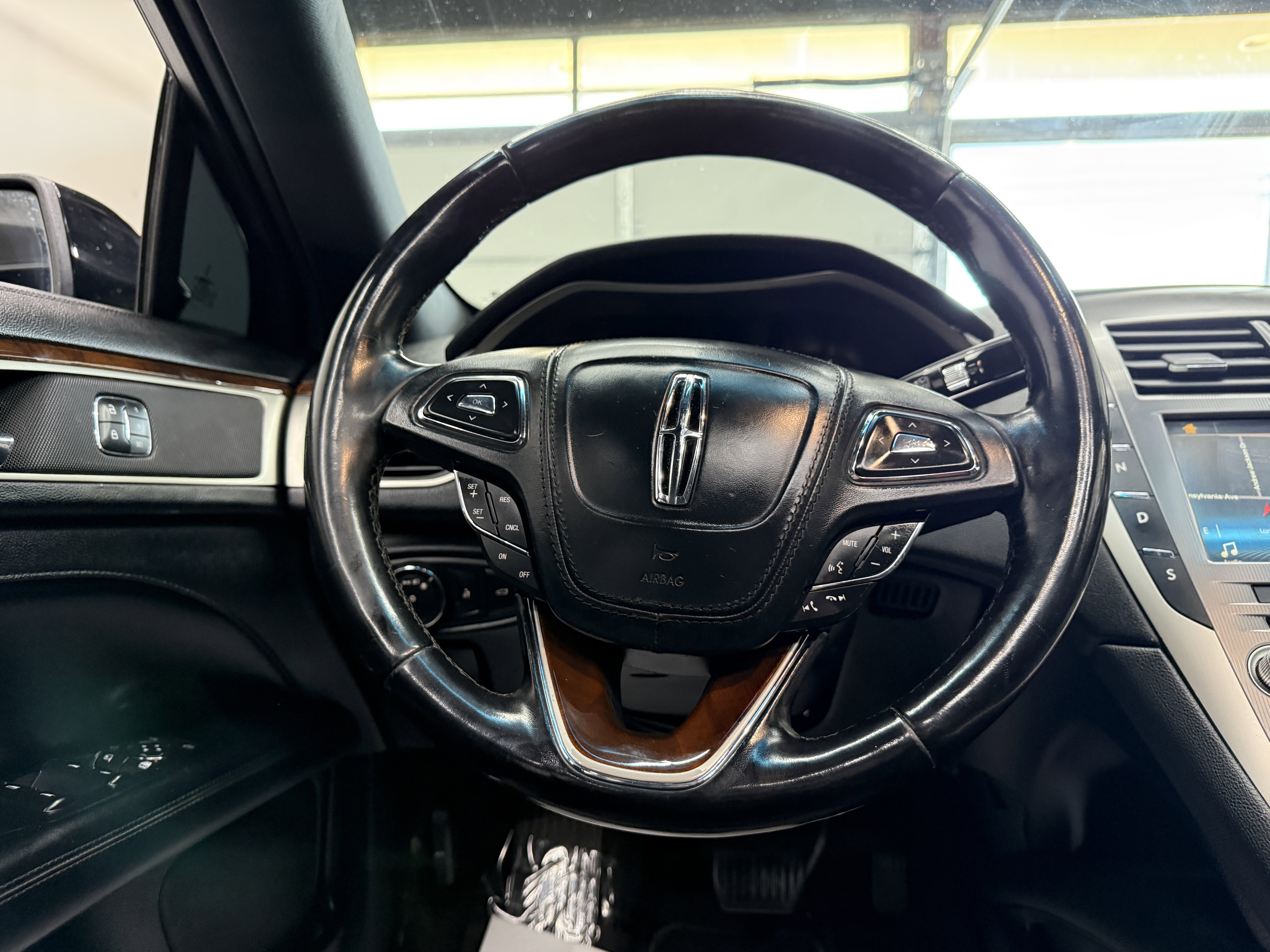 Used 2018 Lincoln MKZ Reserve AWD/4WD image 15