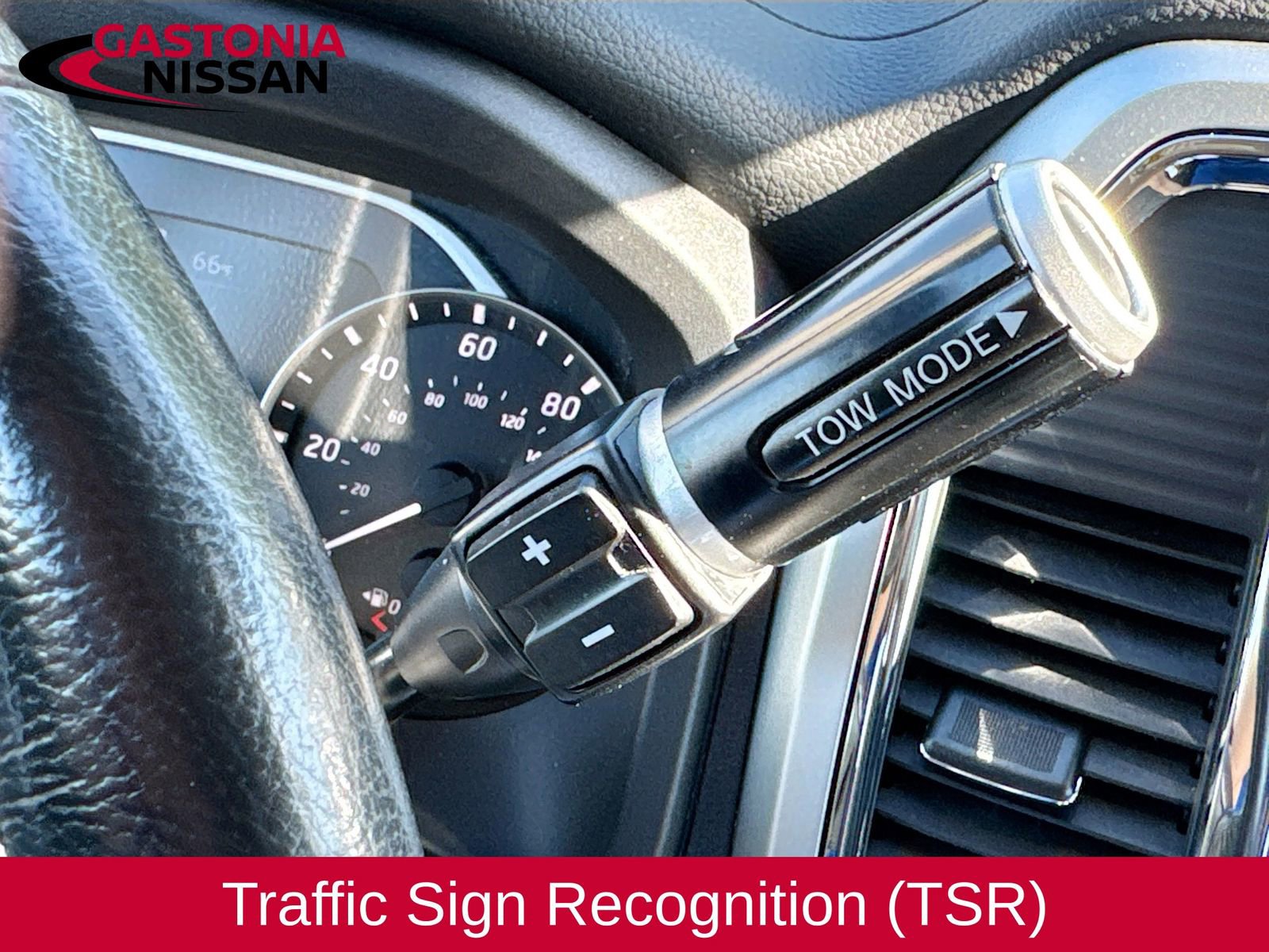 Used 2021 Nissan Titan SV w/ SV Convenience Package RWD image 22