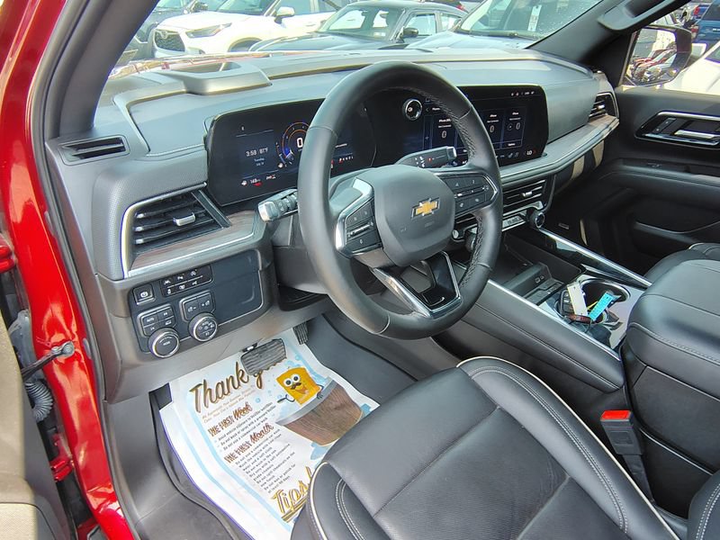 Used 2025 Chevrolet Tahoe Premier AWD/4WD image 10