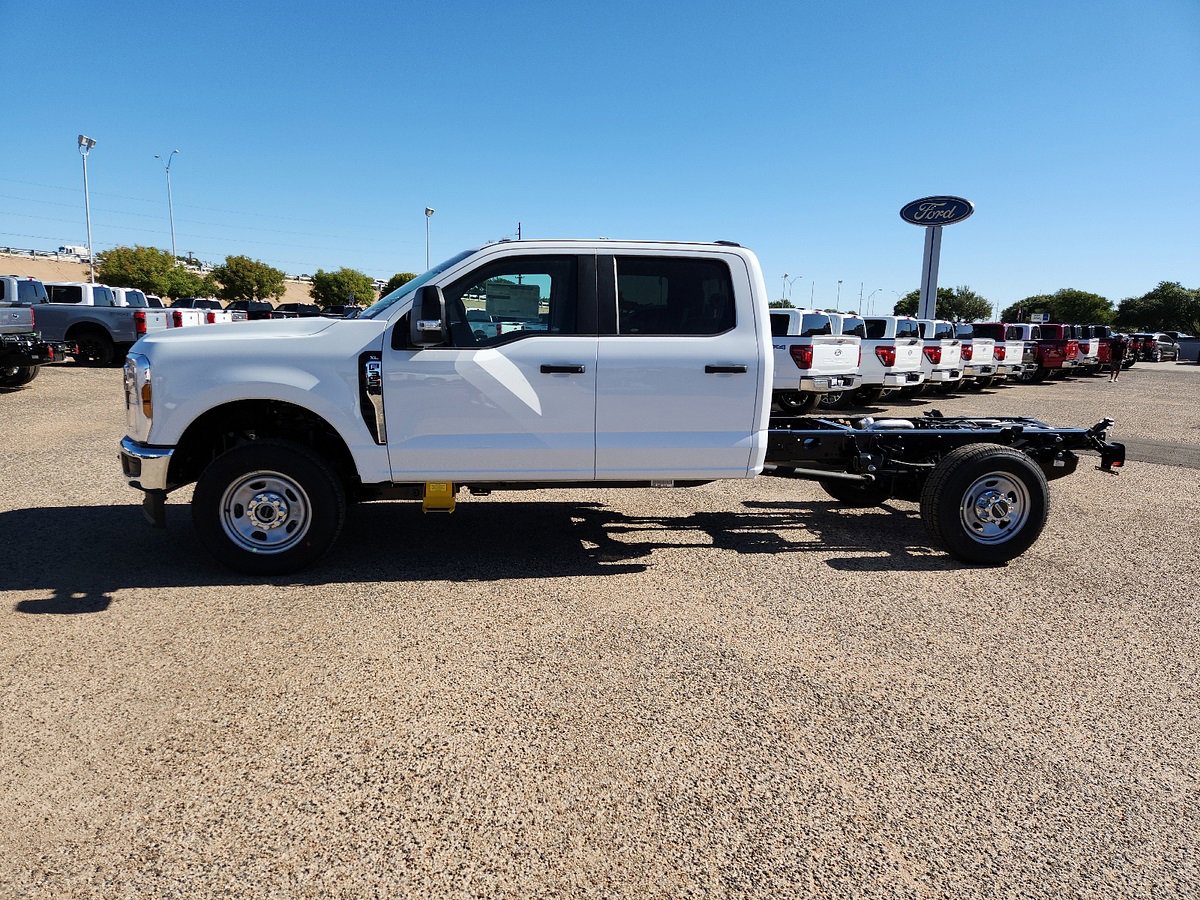 New 2024 Ford F350 XL w/ XL Chrome Package image 2