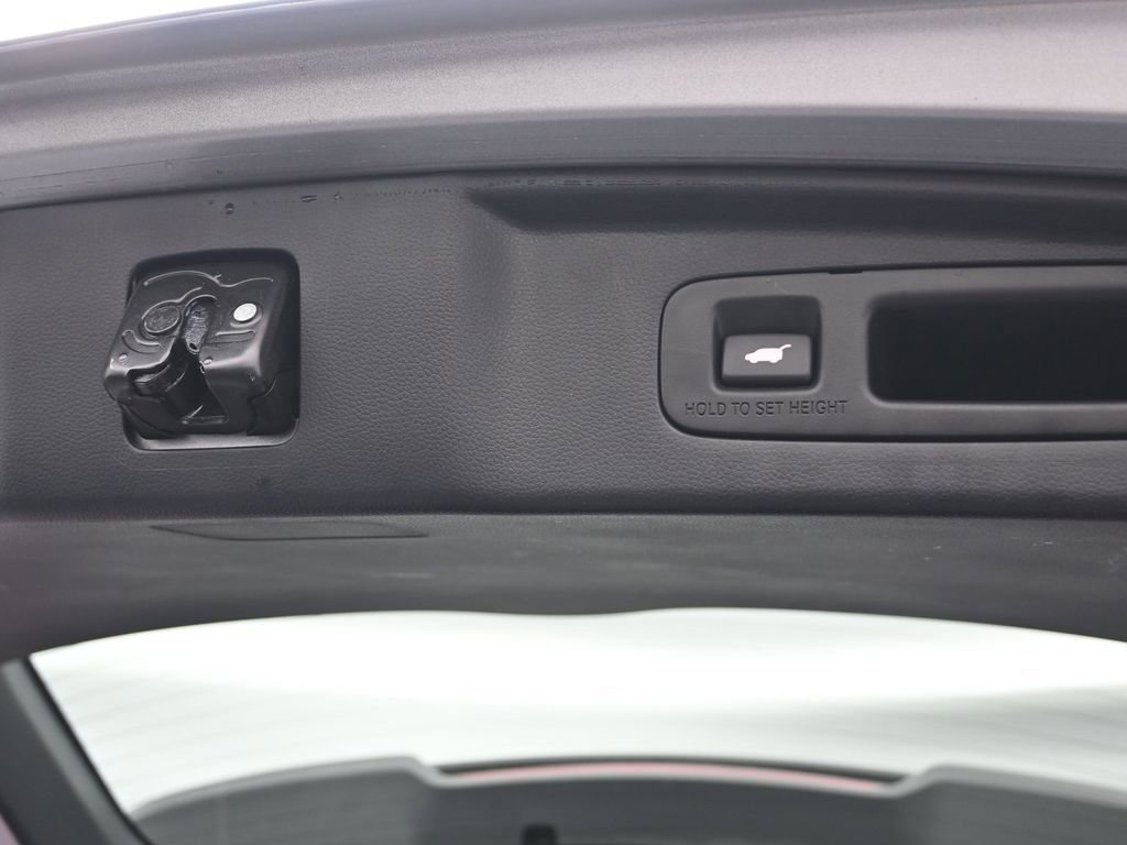 Used 2023 Honda CR-V EX-L image 30